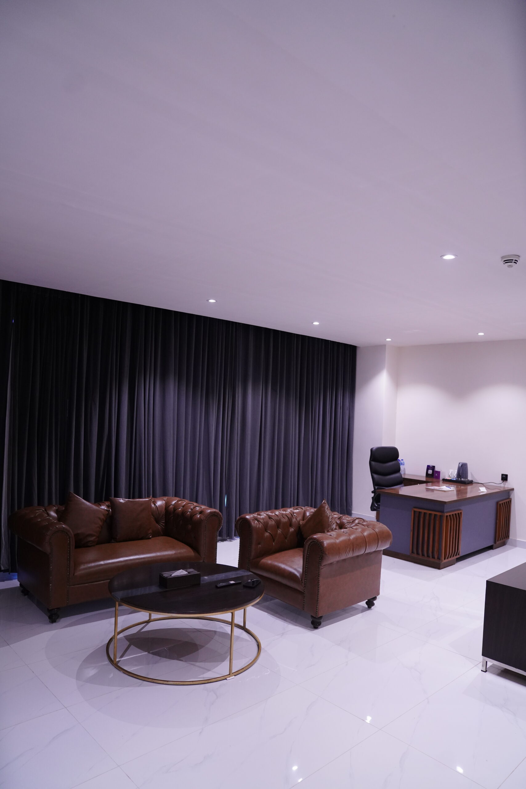 Executive Suite (3)